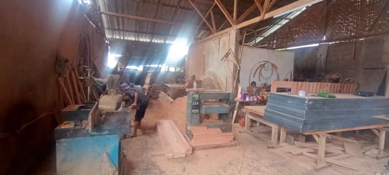 Workshop kayu milik PT Basura Selaras Amanah tempat furniture built-in diproduksi